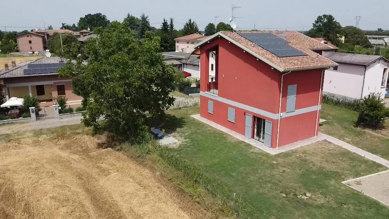 Sala Dell Estate Guest House Secchia Italy